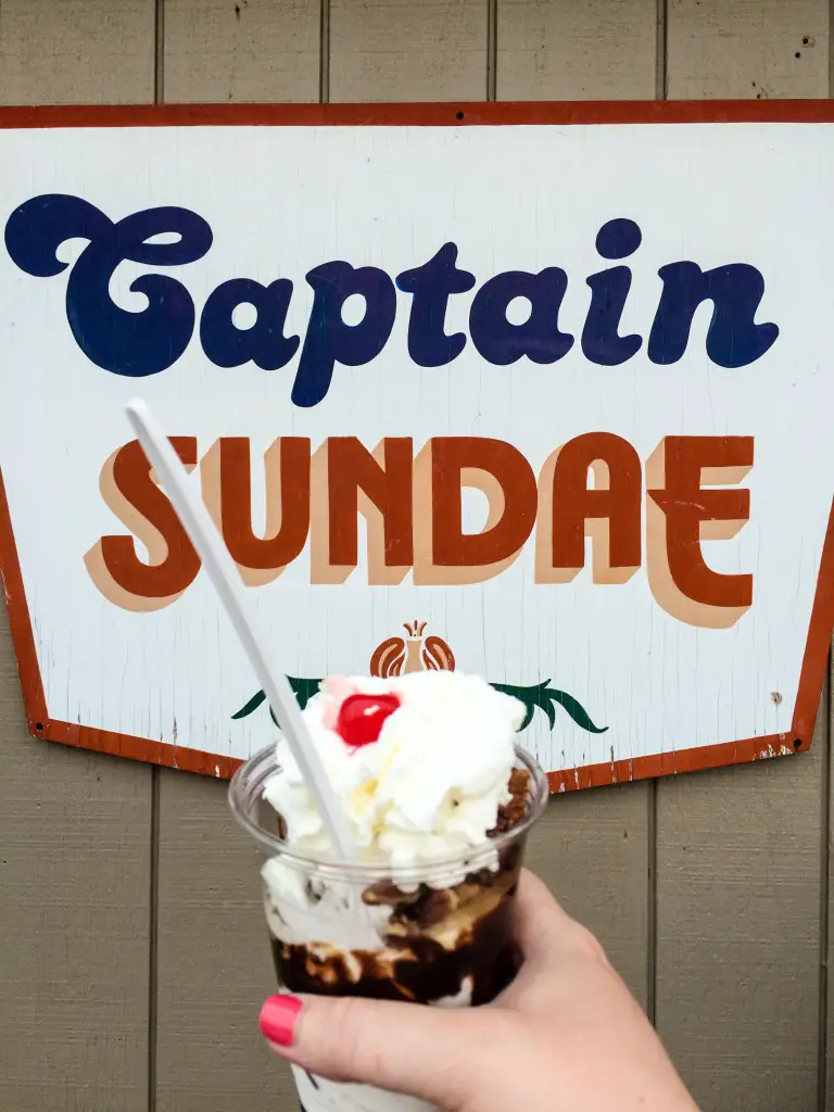 Ice cream sundae at Captain Sundae in Holland, Michigan | The Epicurean Traveler