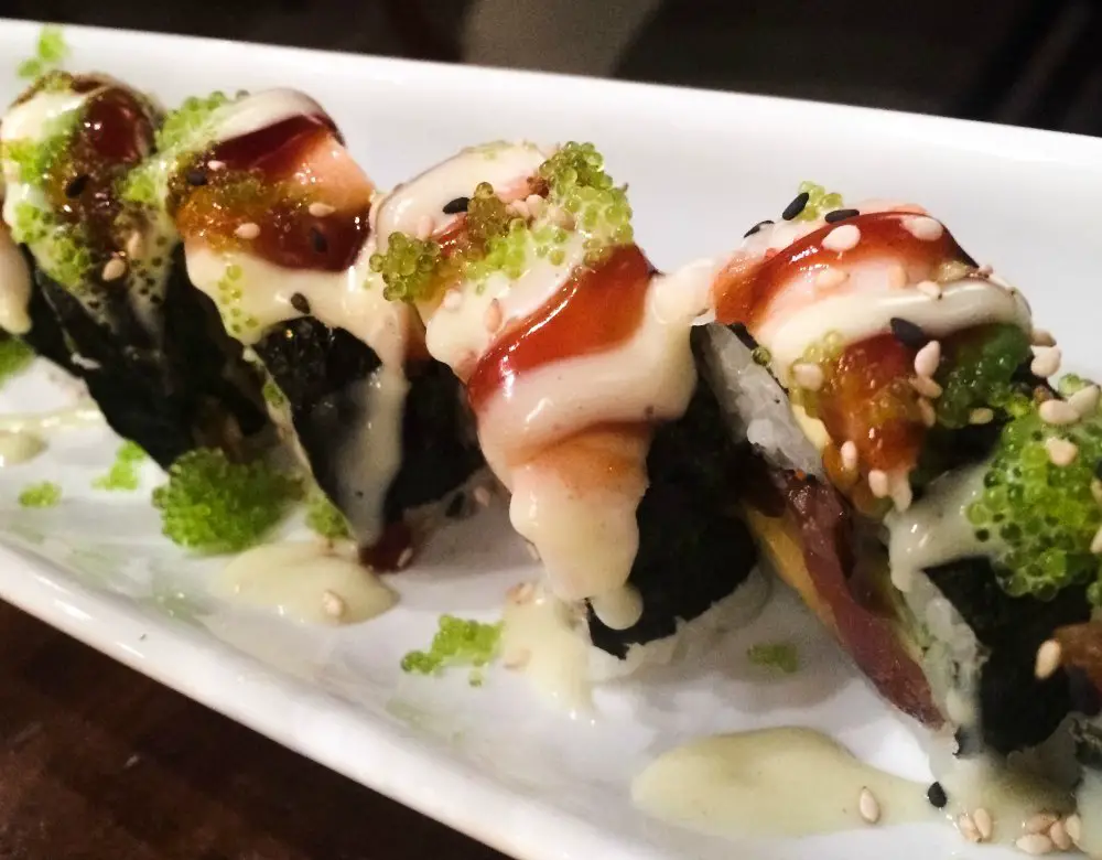 Blue mango roll at Maru in Grand Rapids | The Epicurean Traveler