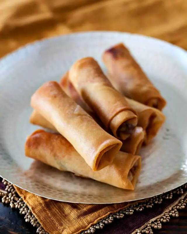 Chinese spring rolls with chicken