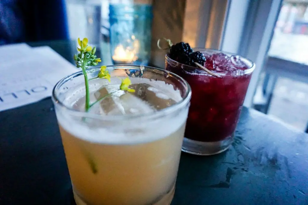 Inventive craft cocktails are just one reason to dine at Ollie Food + Spirits in Ypsilanti, Michigan, USA. #sponsored #YpsiReal #ErinInA2 #ErinInAnnArbor