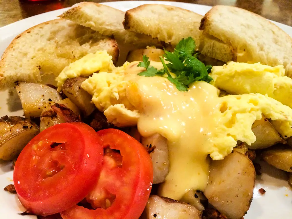 The Hippy Hash at deBoer Bakkerij & Dutch Brothers Restaurant in Holland, Mich., is a filling and tasty breakfast. (Erin Klema/The Epicurean Traveler)