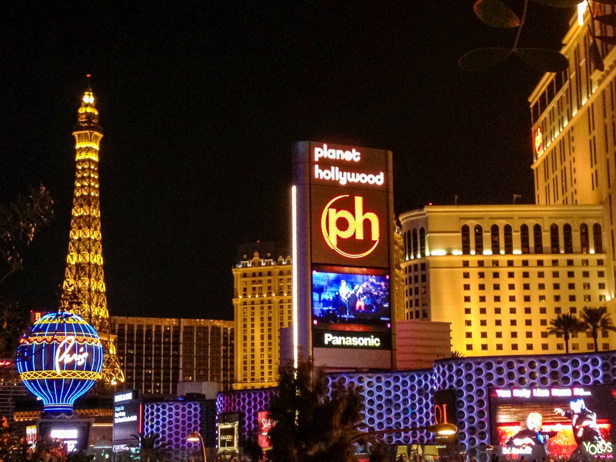 Las Vegas Strip at night | EpicureanTravelerBlog.com