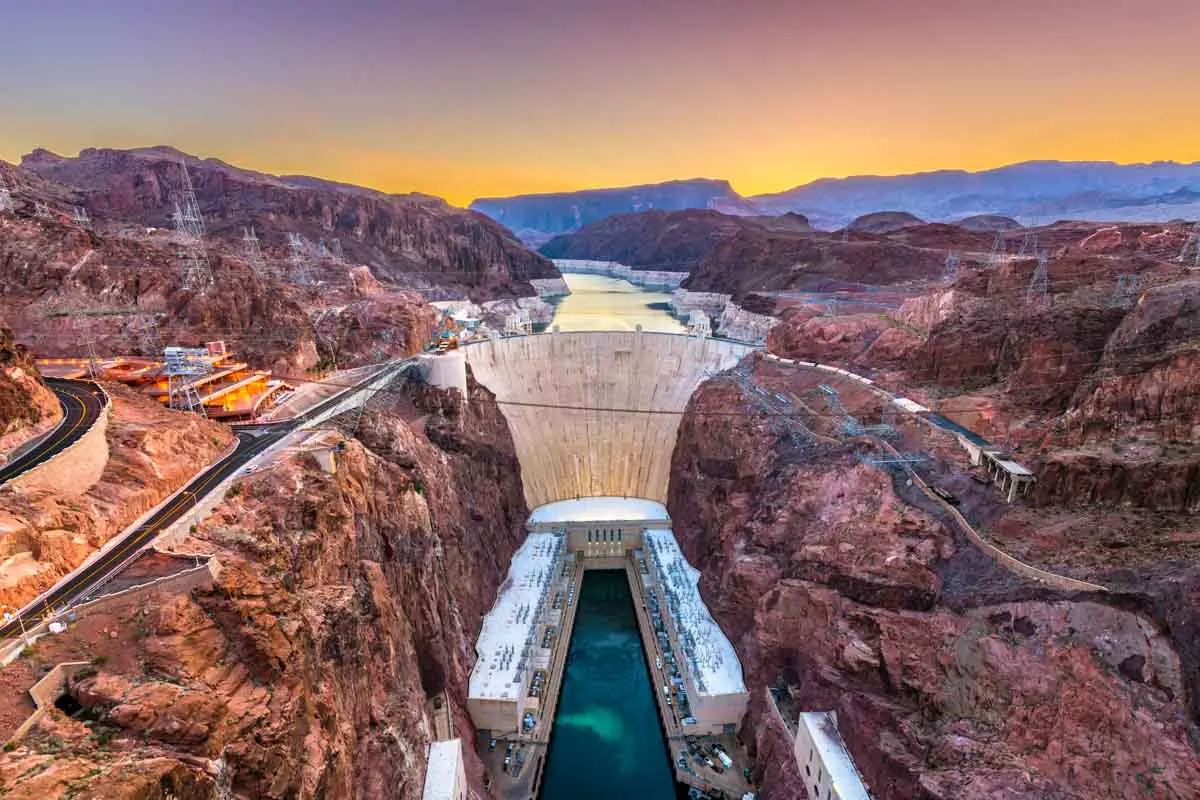 Hoover Dam on the Colorado River straddling Nevada and Arizona at dawn