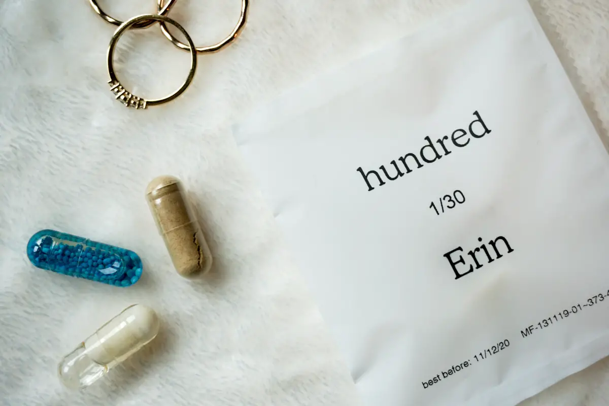 hundred is a digital subscription service that provides personalized vitamin packs based on a holistic online assessment and guidance from a nutrition expert. The daily vitamin sachets are particularly convenient for travel and on-to-go lifestyles. #sponsored #hundred #vitamins #supplements #traveltips #healthtips #travelhealth