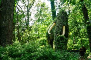 Mammoth living sculpture at Atlanta Botanical Garden in May 2019
