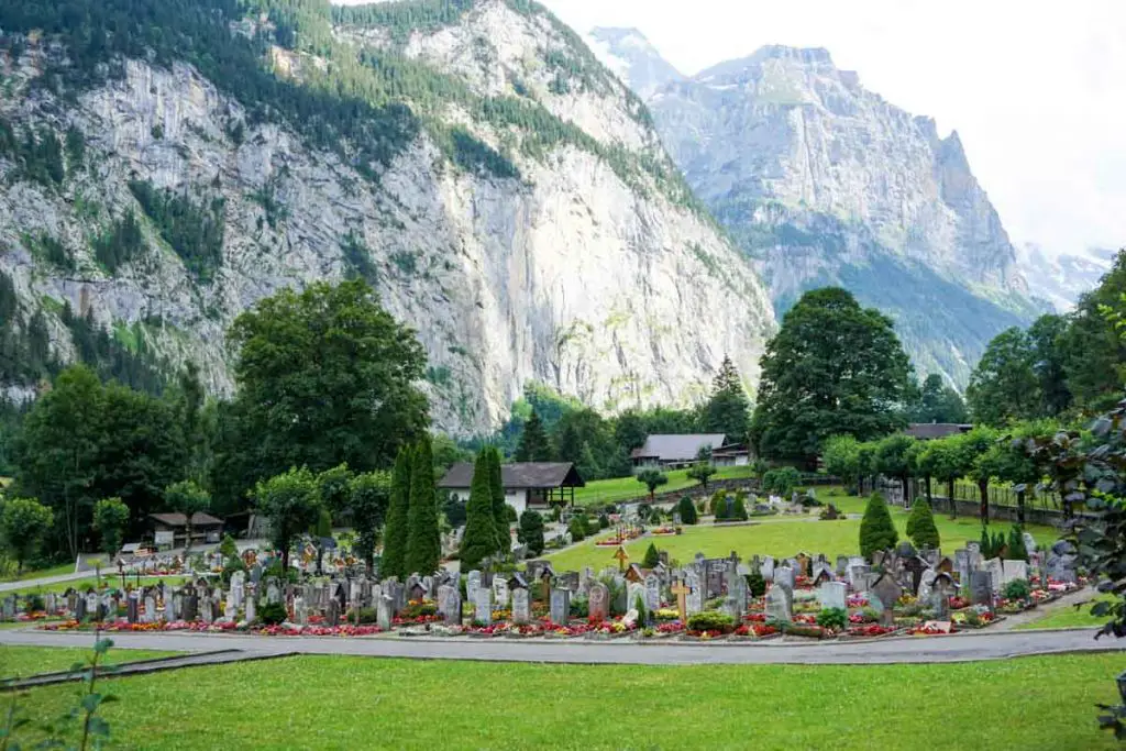 Friedhof Cemetery in Lauterbrunnen, Swtizerland