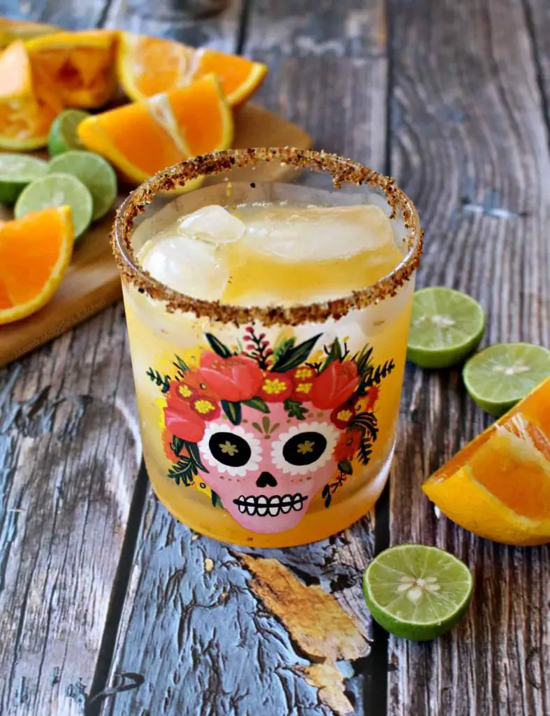 Skinny orange margarita