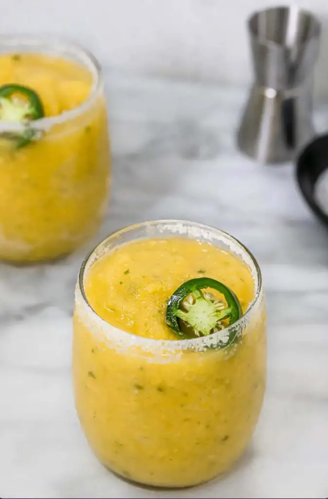 Frozen spicy mango margaritas