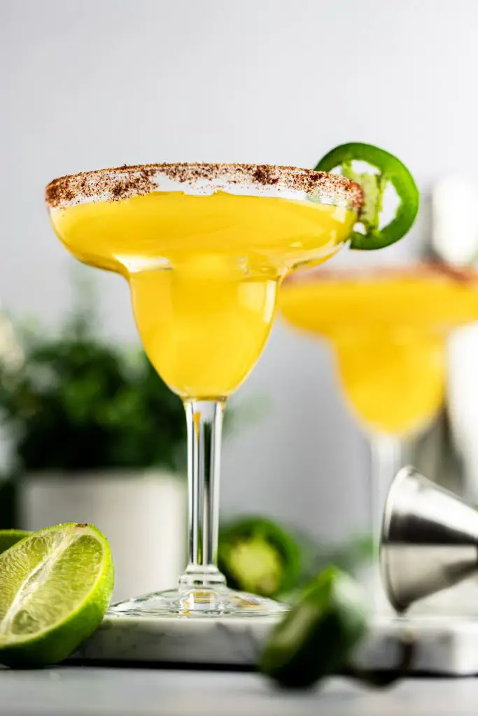 Mango jalapeño margaritas