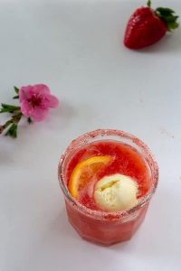 Strawberry citrus margarita