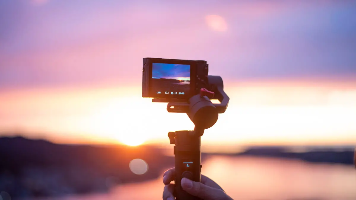 Camera on a stabilizer records a beautiful view at twilight 