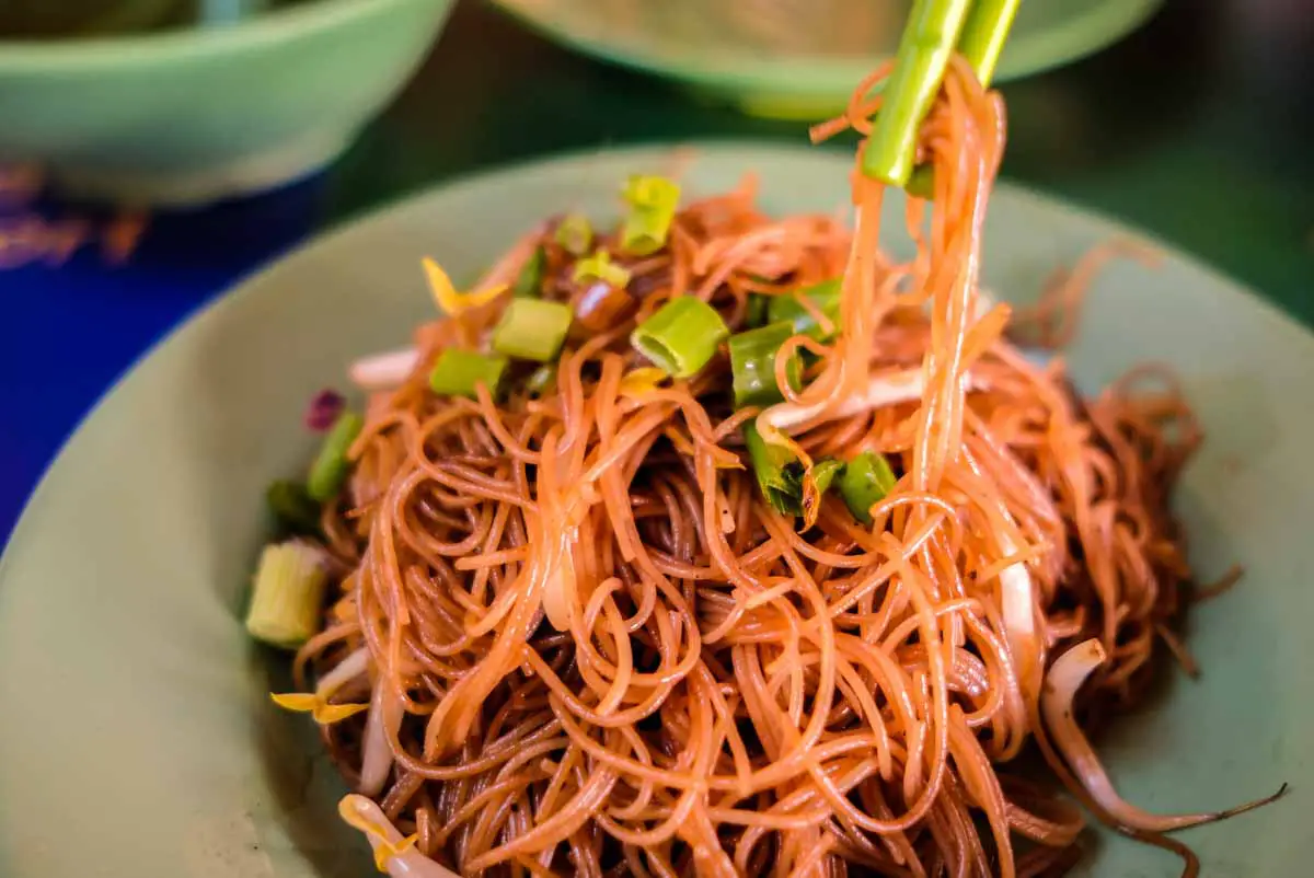 Fried bee hoon at hawker center in Singapore