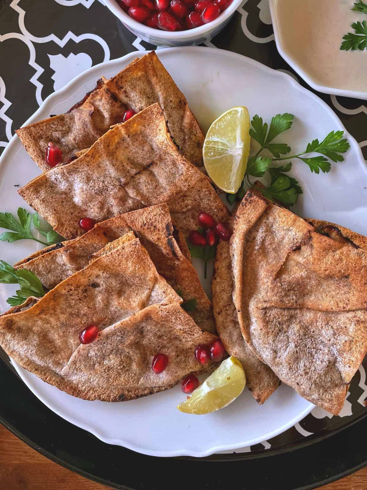 Arayes, Lebanese meat-stuffed pitas