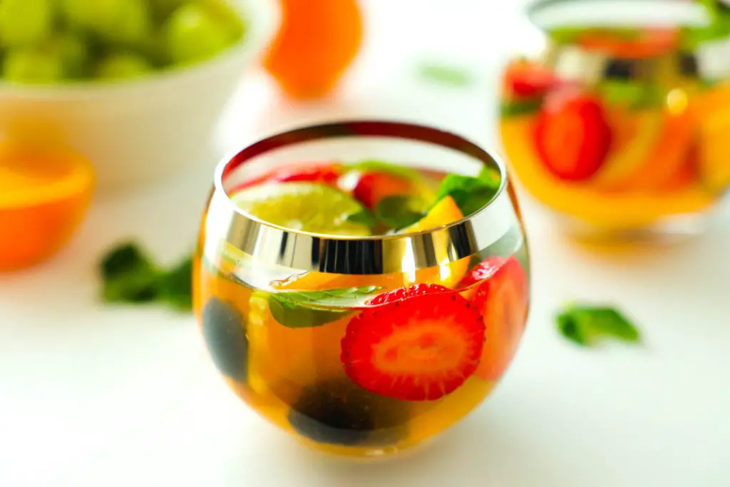 White wine sangria