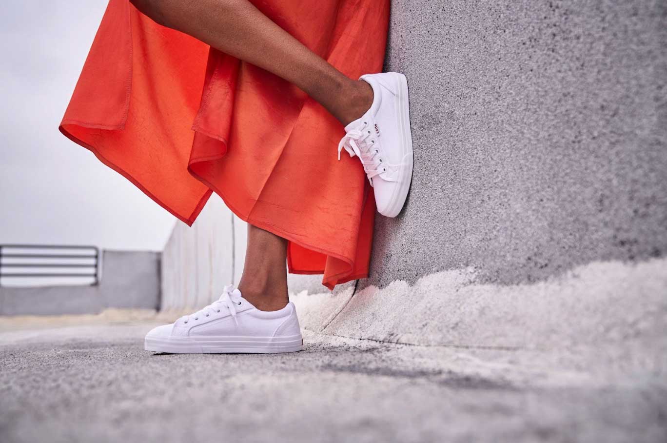 Sneakers in a neutral color, such as these Taos Footwear Plim Soul Sneakers, are ideal everyday walking shoes to pack for a Europe trip