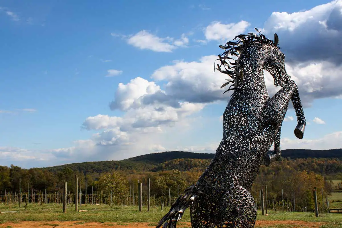 Horse statue at 50 West Vineyards in Middleburg, Virginia