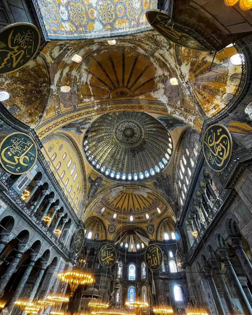 The domed ceiling of Ayasofy (Hagia Sofia), a mosque in Istanbul that was originally a Byzantine cathedral