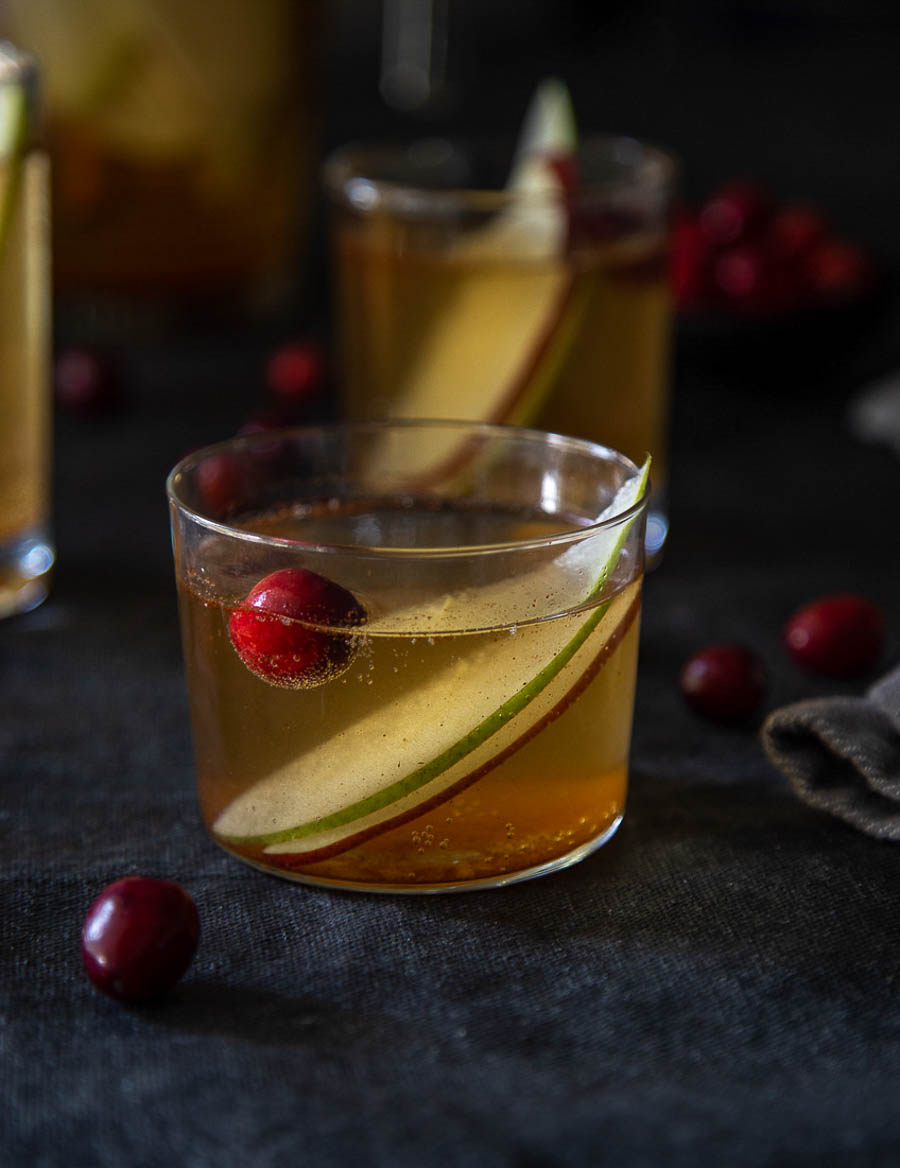 Winter white sangria
