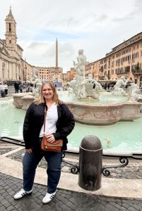 Female traveler at Piazza Navona, Rome
